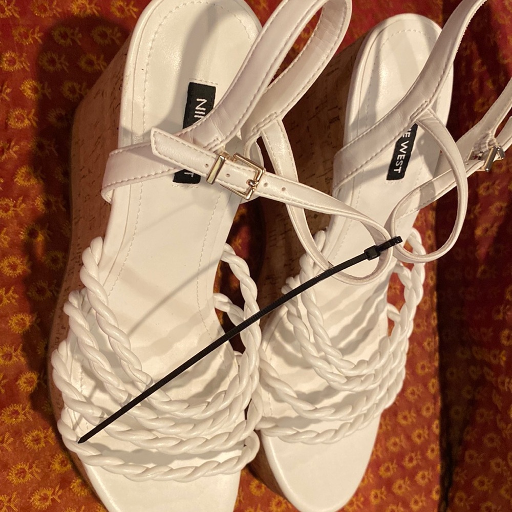 NWOT NINE WEST RENESTYL White Faux Leather& Cork Platform Wedge Sandals SIZE 11